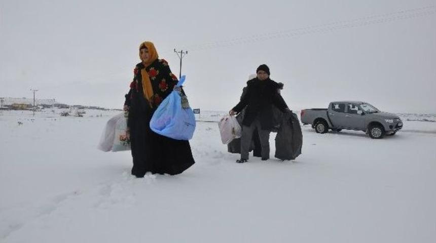 Siverekli &Uuml;&ccedil;&uuml;zleri Yardım Eli Uzandı