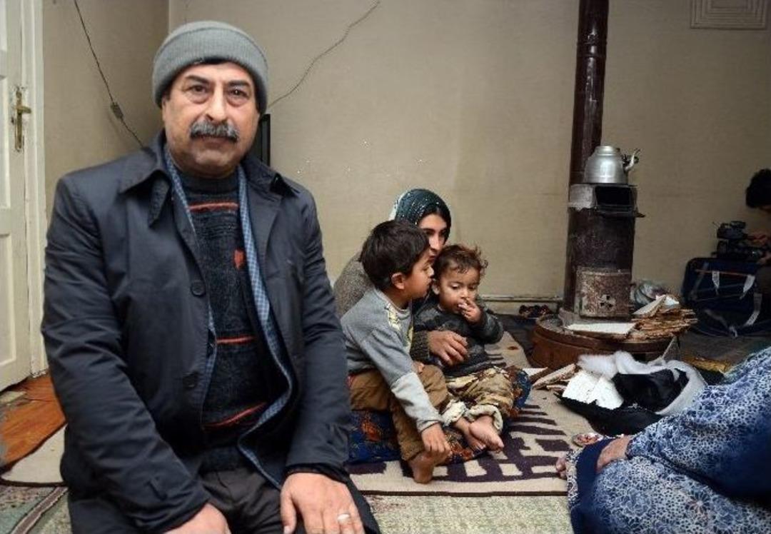 Tek İstekleri Isınabilecekleri Bir Soba