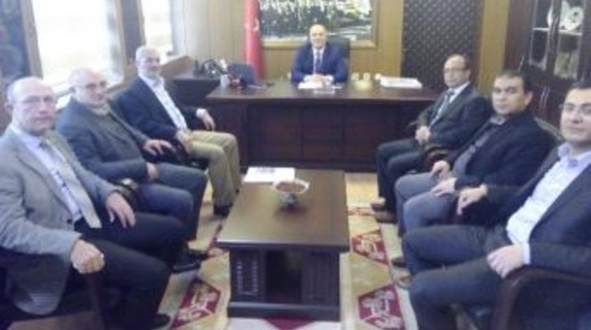 Eğitim-bir-sen Dernekbaş&rsquo;a Taleplerini İletti