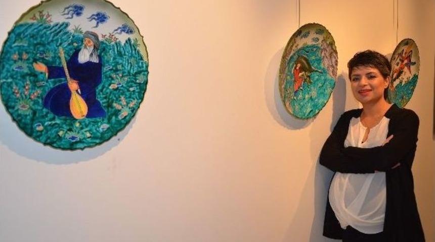 Doğmamış İki Kızıyla Birlikte Bu Sergiyi Tamamladı