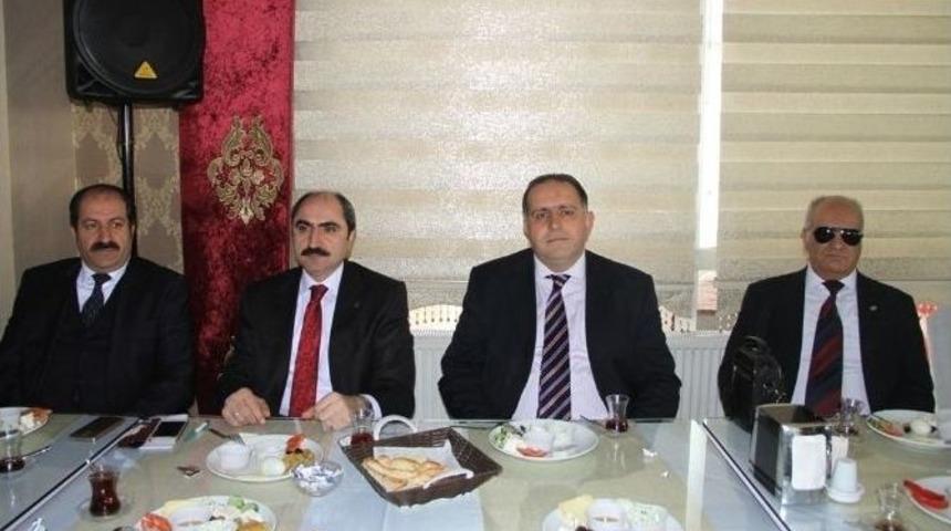 G&ouml;rme Engellilere Beyaz Baston M&uuml;jdesi