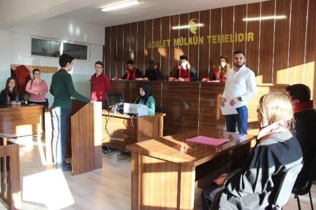 Tavşanlı Arslanbey Mesleki Ve Teknik Lisesinde Farklı B&ouml;l&uuml;mler İlgi Odağı Oldu