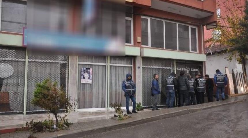 İzmir’de Paralel Yapı Operasyonu