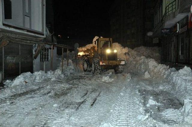 Yüksekova’da Karla Mücadele Çalışması