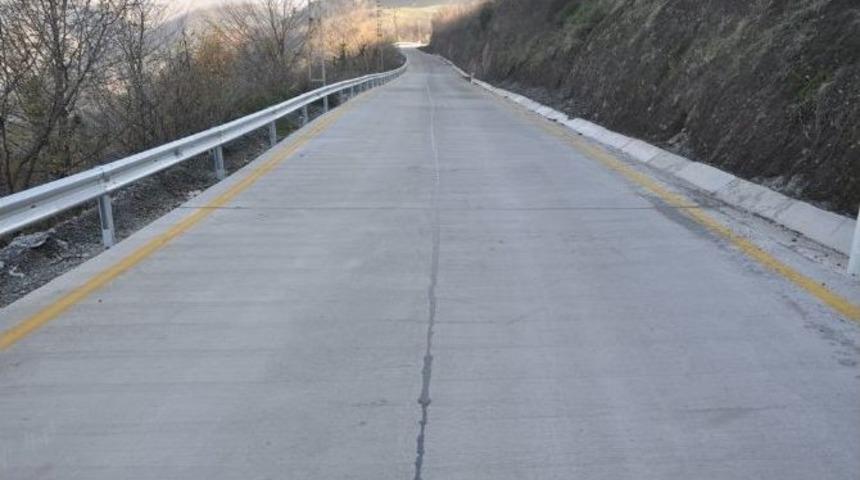 Başiskele&rsquo;de &Uuml;&ccedil; K&ouml;y Beton Yolla Bağlandı