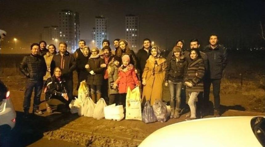 Hayvan Severler Sokak Hayvanlarını Unutmadı