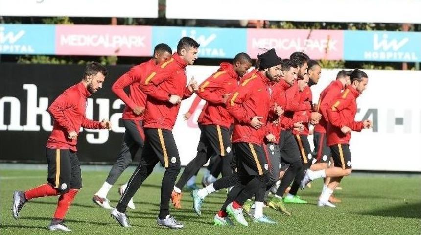Galatasaray Hazırlıklarını S&uuml;rd&uuml;r&uuml;yor