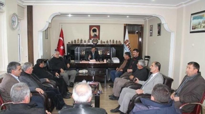 Başkan &Ccedil;oban&rsquo;da Ahlat Halk Korosu &Uuml;yelerine Teşekk&uuml;r