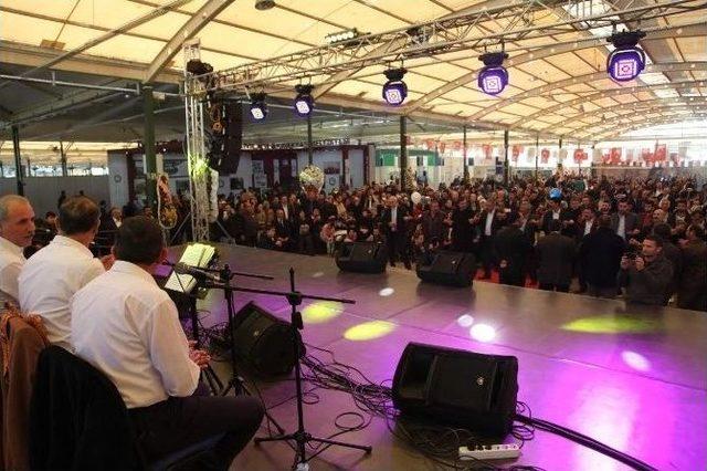 Başkan Çoban’da Ahlat Halk Korosu Üyelerine Teşekkür