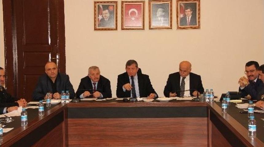 Ak Parti Trabzon İl&ccedil;e Başkanları Ve İl&ccedil;e Belediye Başkanları Toplantısı