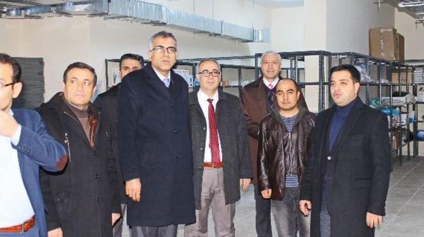 &Ouml;z Ve Beraberindekiler Kahta Ve Gerger&rsquo;de İncelemelerde Bulundu