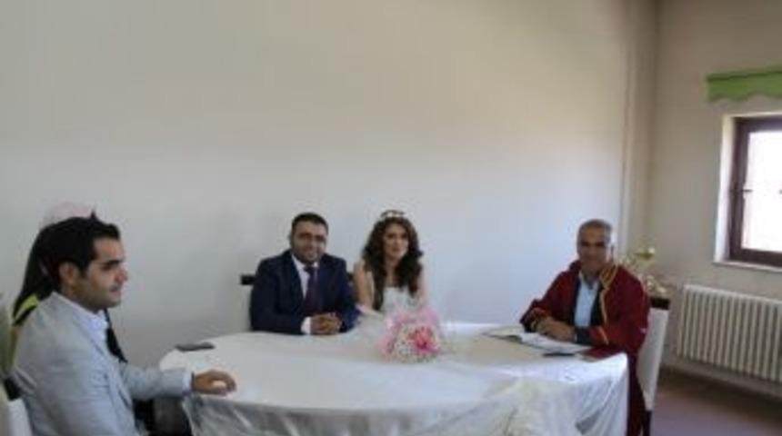 Bir Yılda 760 &Ccedil;ift &lsquo;evet&rsquo; Dedi