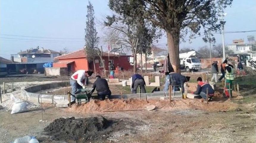 Altıeyl&uuml;l Belediyesi Takdir Topluyor