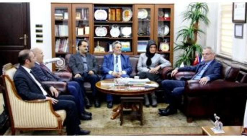 Yeşilay Derneği&rsquo;nden Vali &Ouml;zcan&rsquo;a Ziyaret