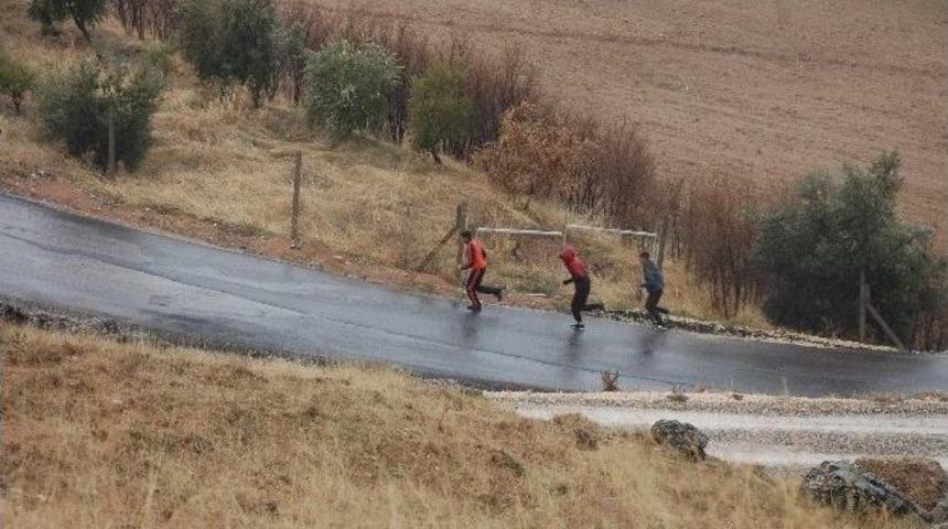 Lise Yolu &Ouml;ğrencileri Tedirgin Ediyor