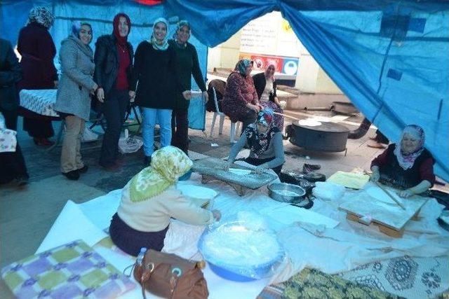 Ak Parti Osmaniye İl Kadın Kolları Kermes Düzenledi