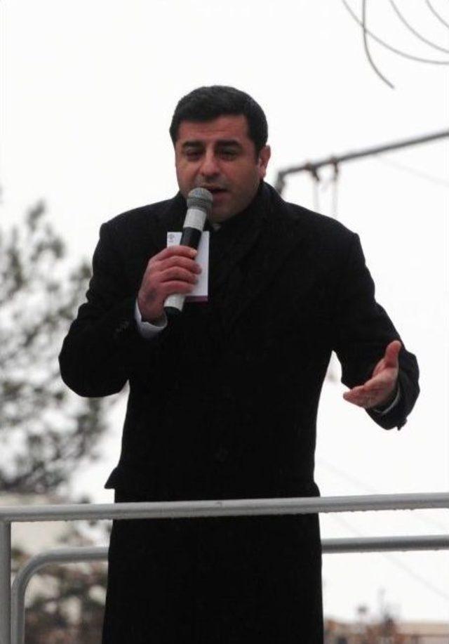 Hdp Eş Genel Başkanı Demirtaş Van’da