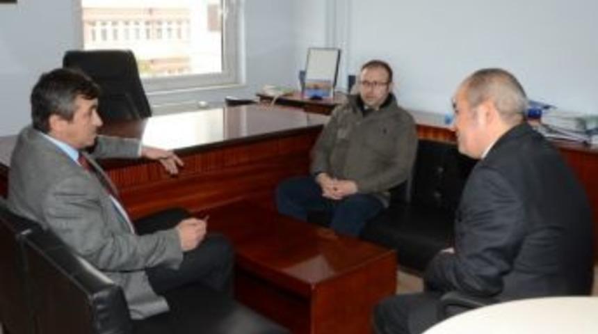 T&uuml;rk Kızılayı&rsquo;ndan Yapay Kan &Uuml;rten Ayhancı&rsquo;ya Tebrik Ziyareti