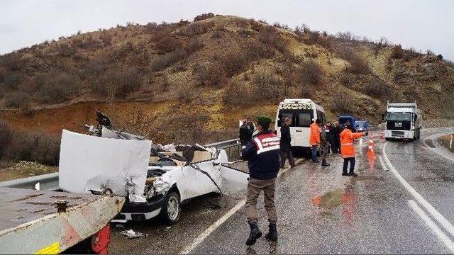 Ankara’da Tır İle Otomobil Çarpıştı: 1 Ölü, 2 Yaralı