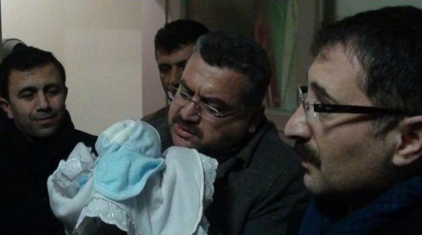 Iraklı Ailenin Erdoğan Ve Davutoğlu Sevgisi