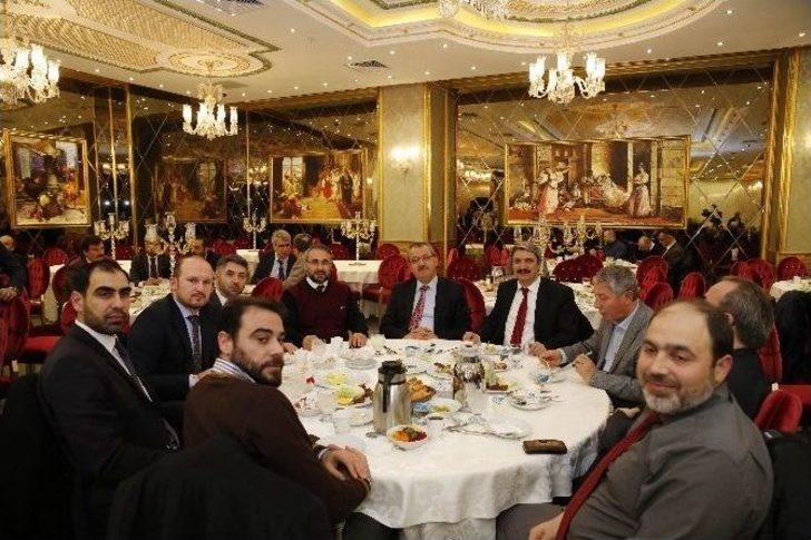 Dostlar Divanı Sultangazi’de Toplandı G3