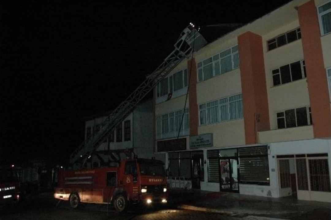 K&uuml;re&rsquo;de Baca Yangını Korkuttu