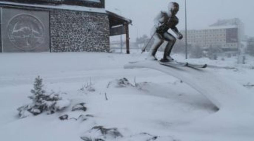 Erciyes&rsquo;te Kar Kalınlığı 80 Santimetreye Ulaştı