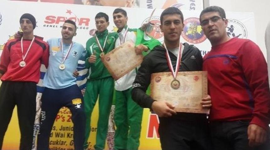 Tatvan Muaythaide Başarılarla Dolu Bir Sezon Ge&ccedil;irdi