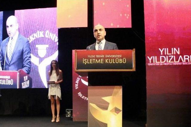 Başkan Kerimoğlu’na Yılın Özel Yıldızı Ödülü