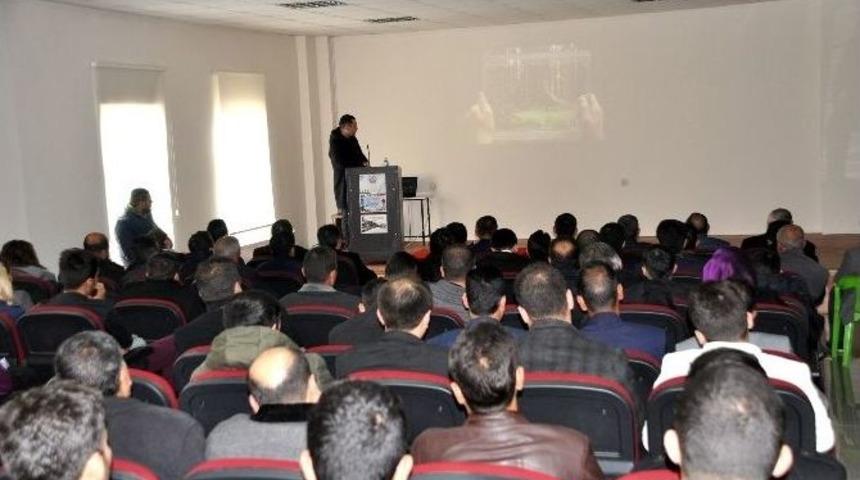 Ak&ccedil;akaleleli &Ouml;ğretmenlere Bileşim Teknolojı Semeniri