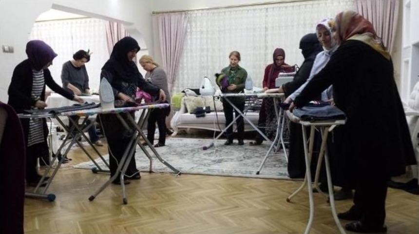 G&ouml;n&uuml;l El&ccedil;ileri G&ouml;n&uuml;lleri Fethetmeye Devam Ediyor