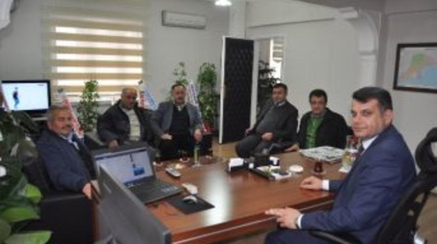 Dernek Y&ouml;netiminden M&uuml;d&uuml;r Mektepli&rsquo;ye Ziyaret