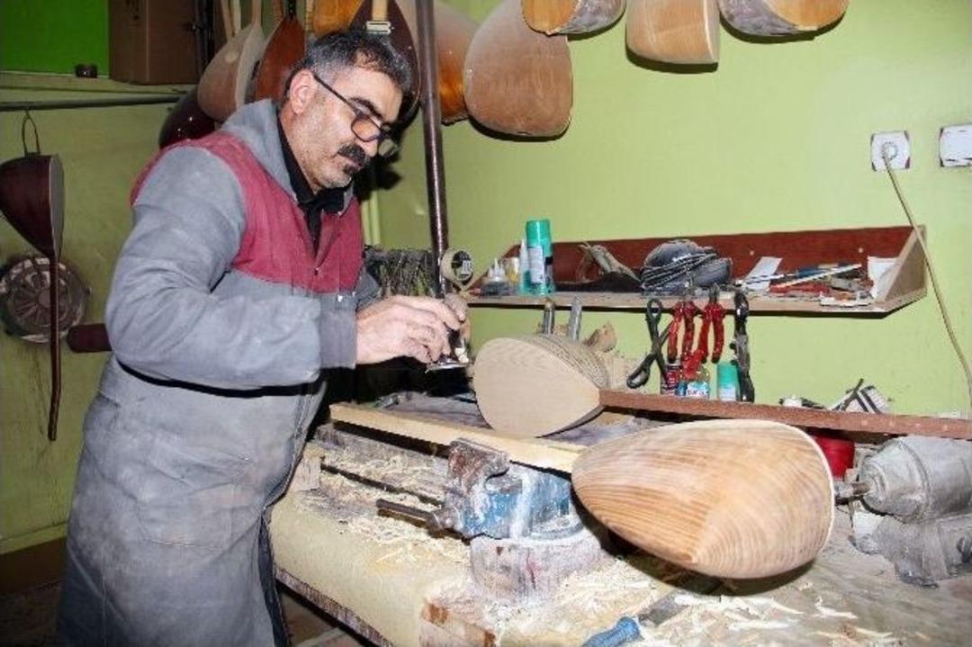 (&ouml;zel Haber) Merakından &Uuml;rettiği Bağlamaları D&uuml;nyaya İhra&ccedil; Ediyor