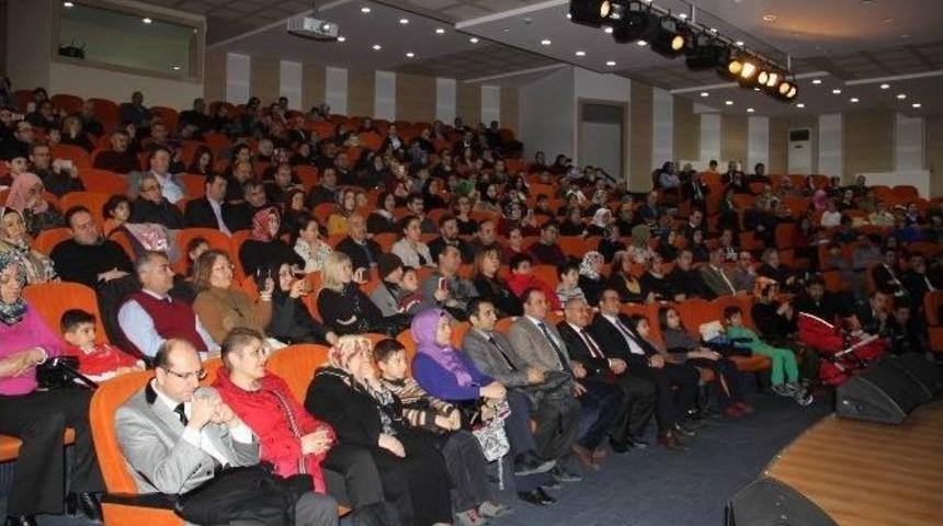 Tekden Koleji&rsquo;nde T&uuml;rk B&uuml;y&uuml;kleri Gecesi D&uuml;zenlendi