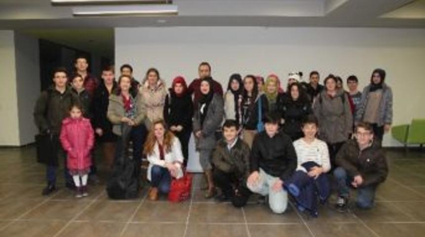 Bilgievi Mezunları Akademi Lise&rsquo;ye Kayıt Oluyor