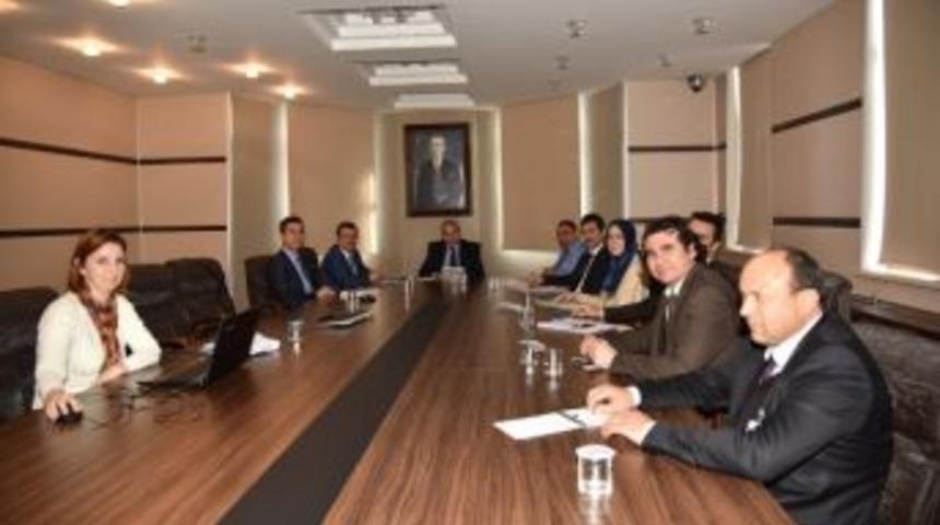 Başkan &Uuml;z&uuml;lmez, 2016 Kartepe&rsquo;de Proje Yılı Olacak