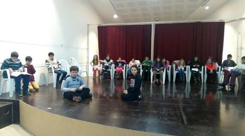 &Ccedil;ocuk Tiyatrosu, Nasrettin Hocayı Oynayacak