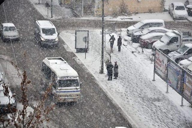 Kars’ta Yoğun Kar Yağışı