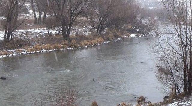 Kars Çayının Buzları Çözüldü