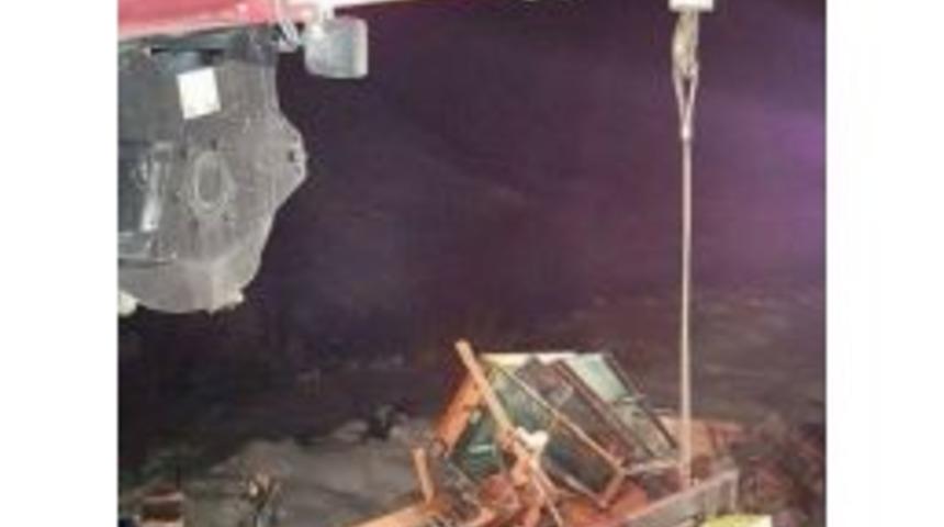 Kar Temizleme Çalışması Yapan İş Makinesi Devrildi