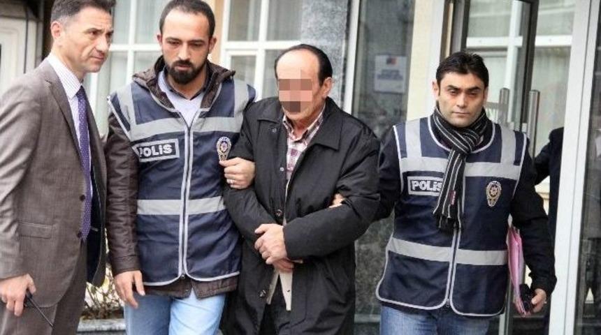 Boşandığı Karısının Evinden &Ccedil;elik Para Kasasını &Ccedil;aldı