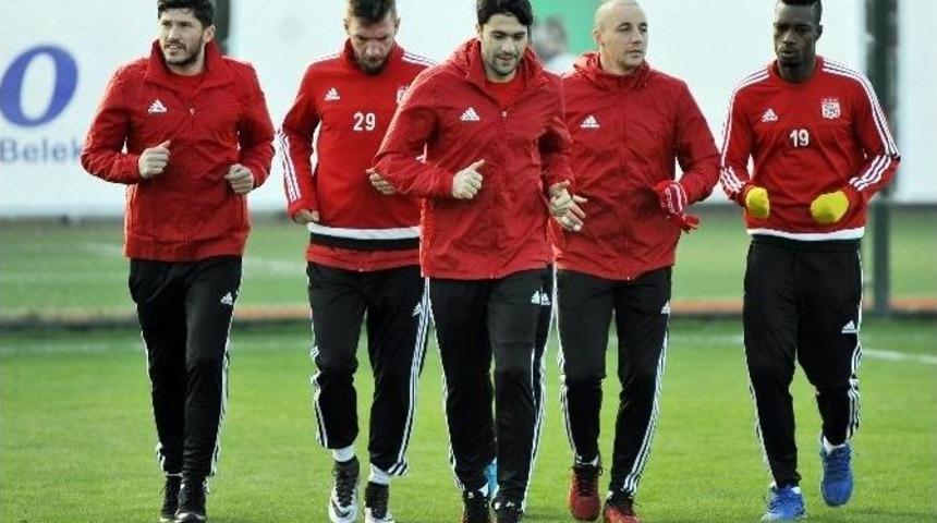 (&ouml;zel Haber) Faruk Taşseten: "4-5 Transfer Yapacağız"