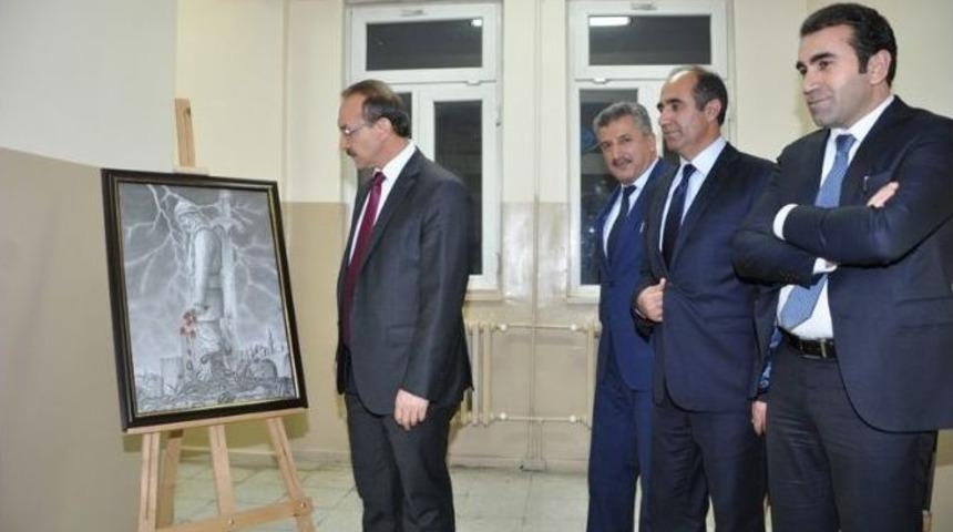 Vali Yavuz &Ouml;ğrencilere Hitap Etti