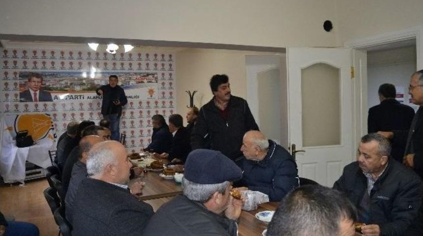 Muhtarlar Ak Parti Alaplı İl&ccedil;e Teşkilatını Ziyaret Etti