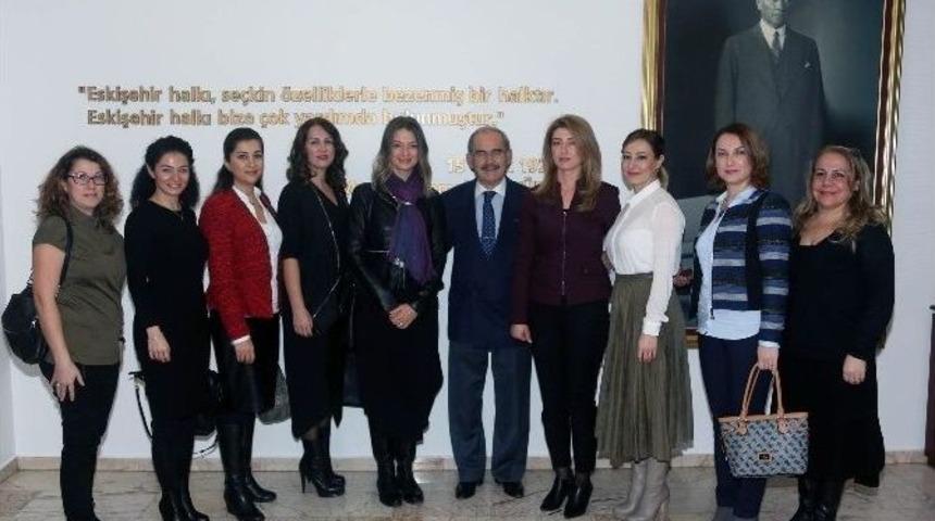 Özel Çağdaş İlköğretim Okulu Velileri Başkan Büyükerşen’i Ziyaret Etti