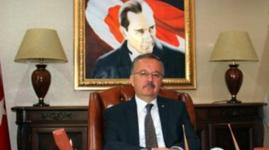 Vali G&uuml;nay &Ouml;zdemir&rsquo;in 10 Ocak &Ccedil;alışan Gazeteciler G&uuml;n&uuml;