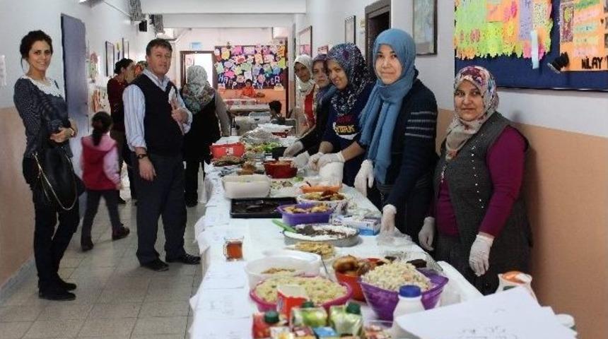 &Ccedil;ocukların Sağlığı İ&ccedil;in Kermes D&uuml;zenlendi