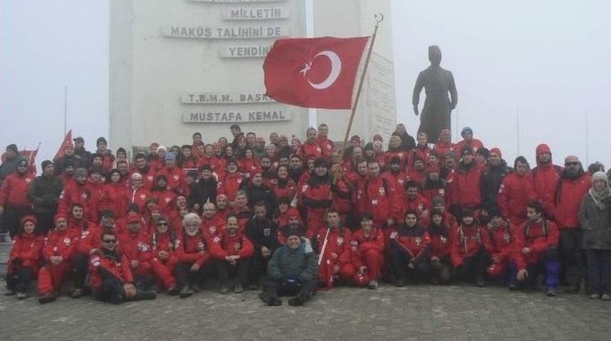 Geleneksel Metristepe Zafer Ve Şehitleri Anma Y&uuml;r&uuml;y&uuml;ş&uuml;