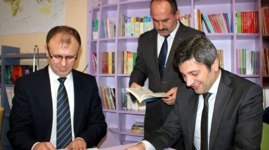 Yalova&rsquo;nın İlk "z-k&uuml;t&uuml;phanesi" A&ccedil;ıldı