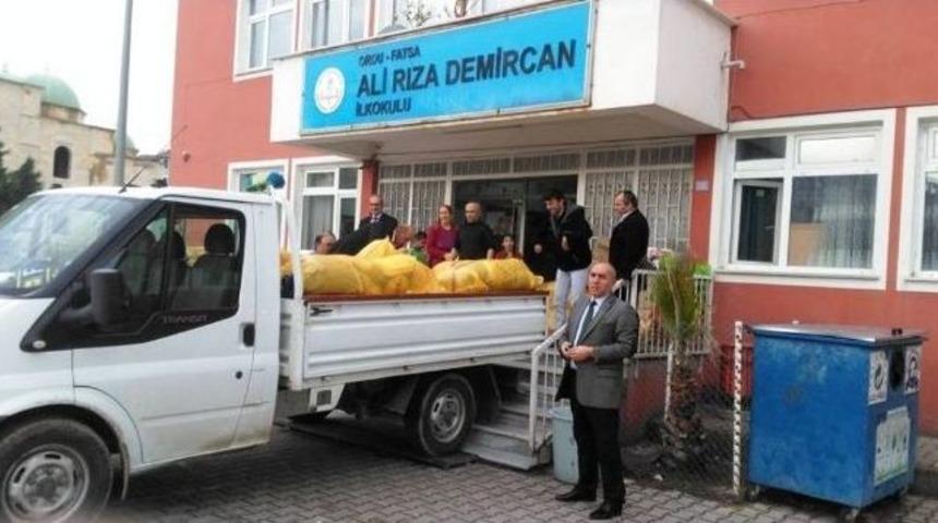 &Ouml;ğrencilerinden Suriyelilere Yardım